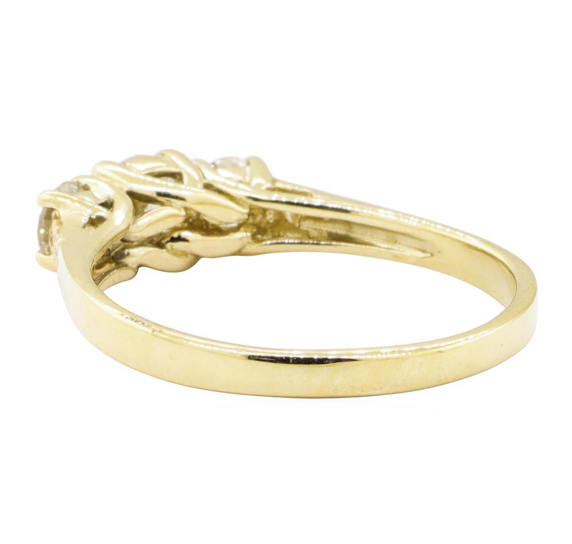 0.75 ctw Diamond Ring - 14KT Yellow Gold