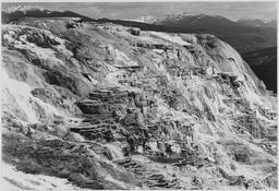 Adams - Jupiter Terrace, Fountain Geyser Pool, Yellowstone National Park