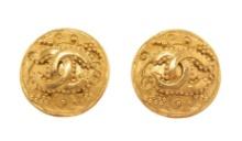 Chanel Gold Metal Round CC Logo Clip On Earrings