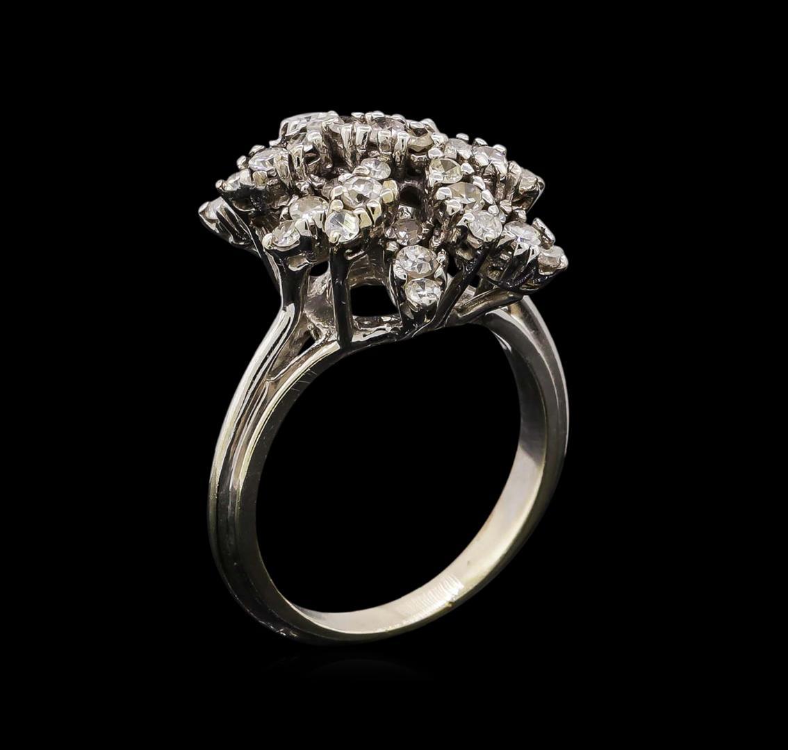 14KT White Gold 0.95 ctw Diamond Ring