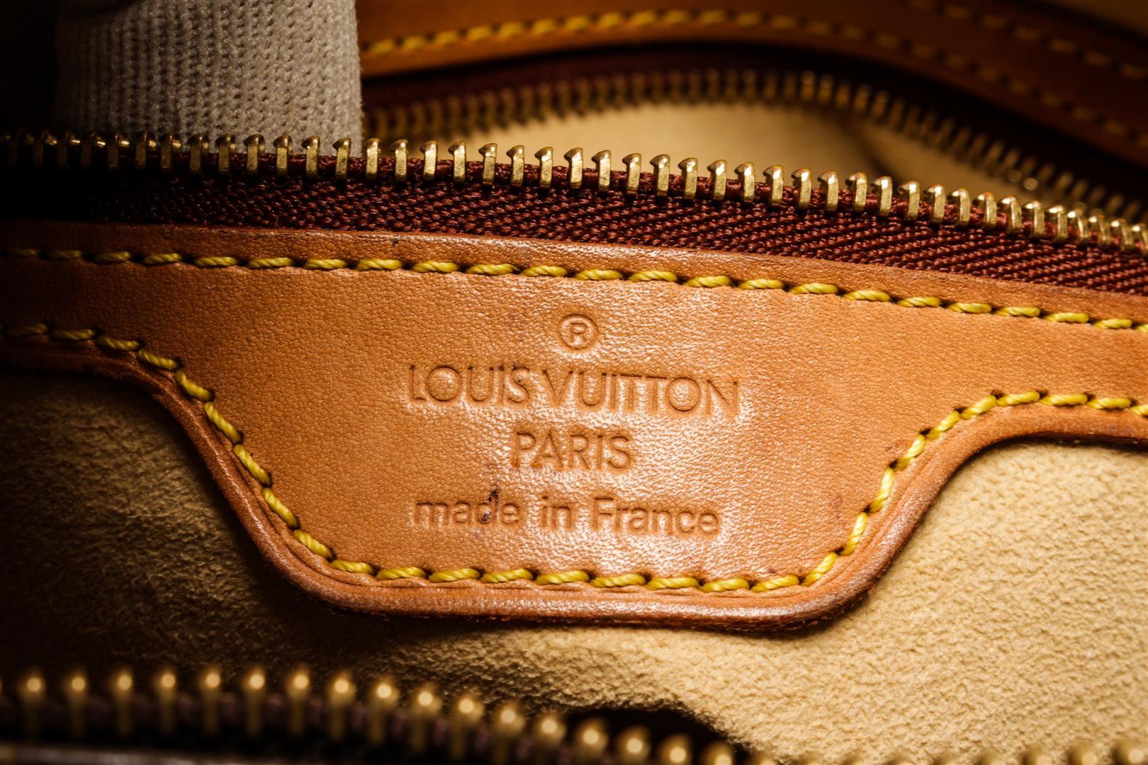 Louis Vuitton Monogram Looping GM