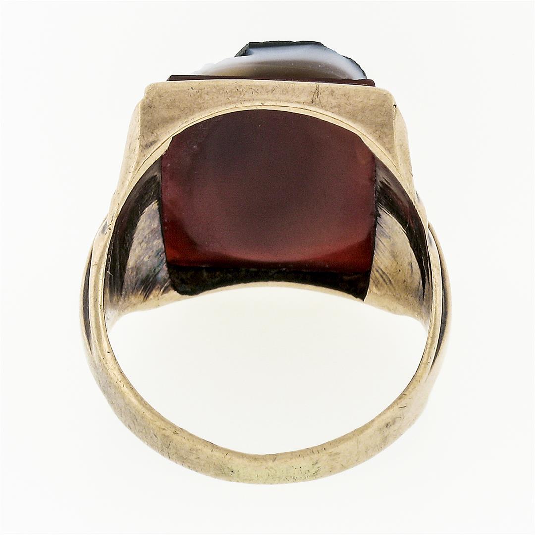 Antique Victorian 14k Gold White & Black Agate Double Cameo on Carnelian Ring