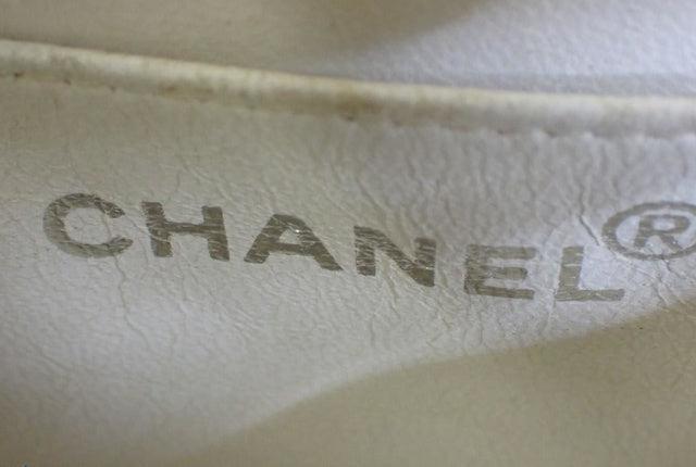 Chanel White Multicolor Fantasy-weave Shimmer Tweed Silver Logo Handbag