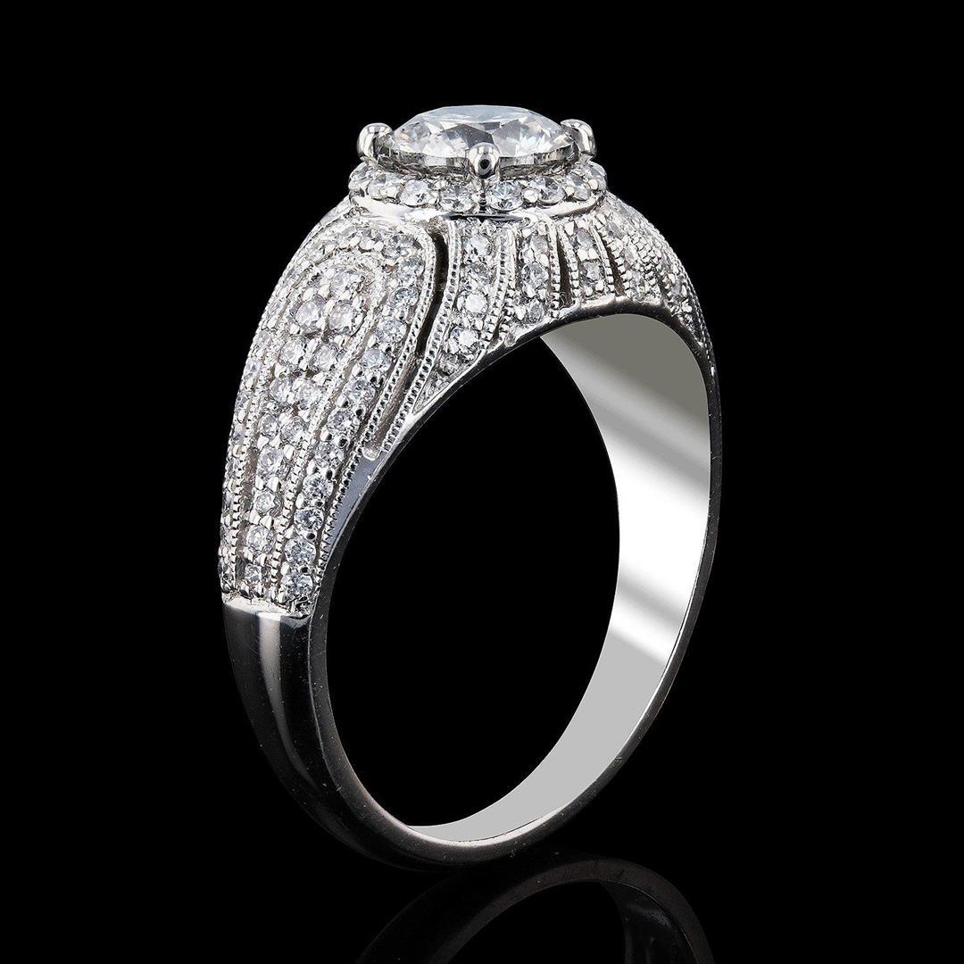 0.91 ctw CENTER Diamond Platinum Ring (1.51 ctw Diamonds)