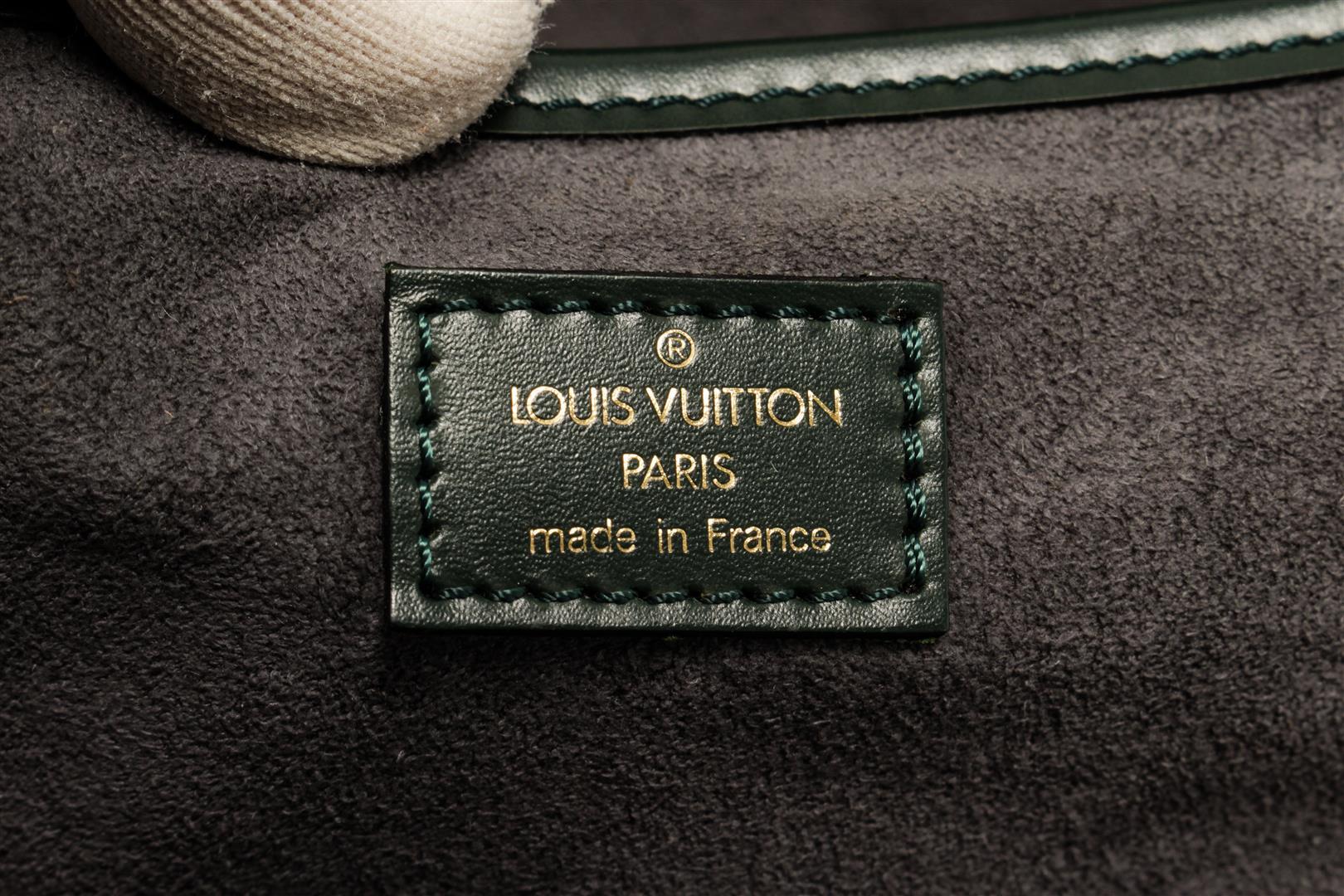 Louis Vuitton Green Taiga Leather Helanga 1 Poche Bag