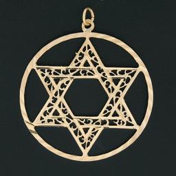 Vintage 14K Gold Large Open Star of David w/ Filigree Work Circle Charm Pendant