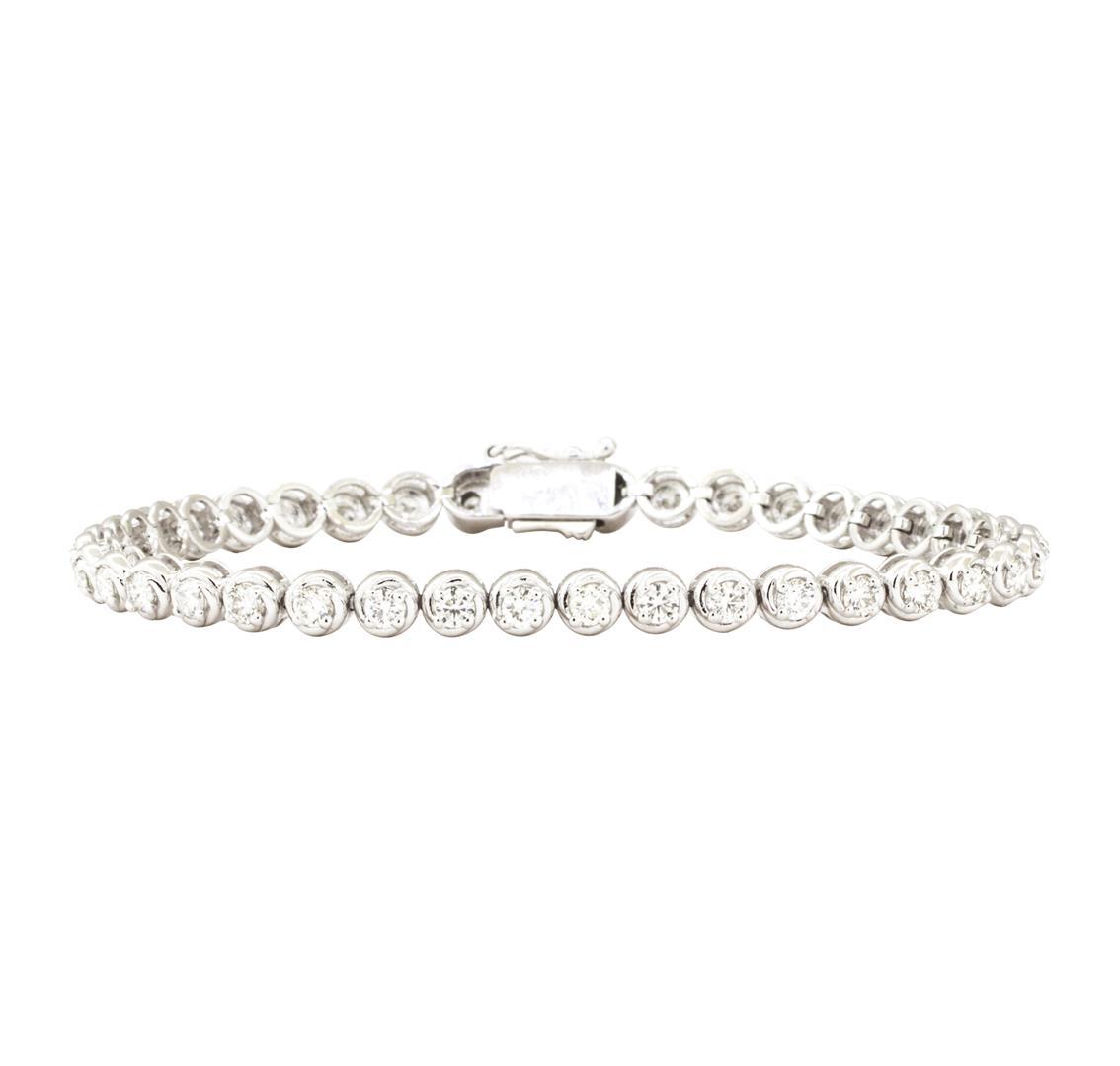 3.20 ctw Round Brilliant Cut Diamond Tennis Bracelet - 14KT White Gold