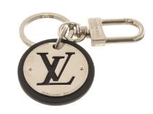 Louis Vuitton Metal Circle Cut Key Holder