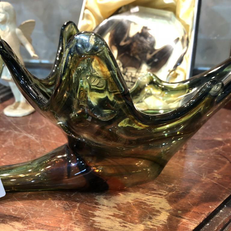 Art Glass Swan Dish 13 3/4" long