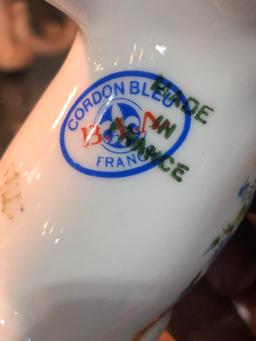 Cordon Blue, France Cow Creamer