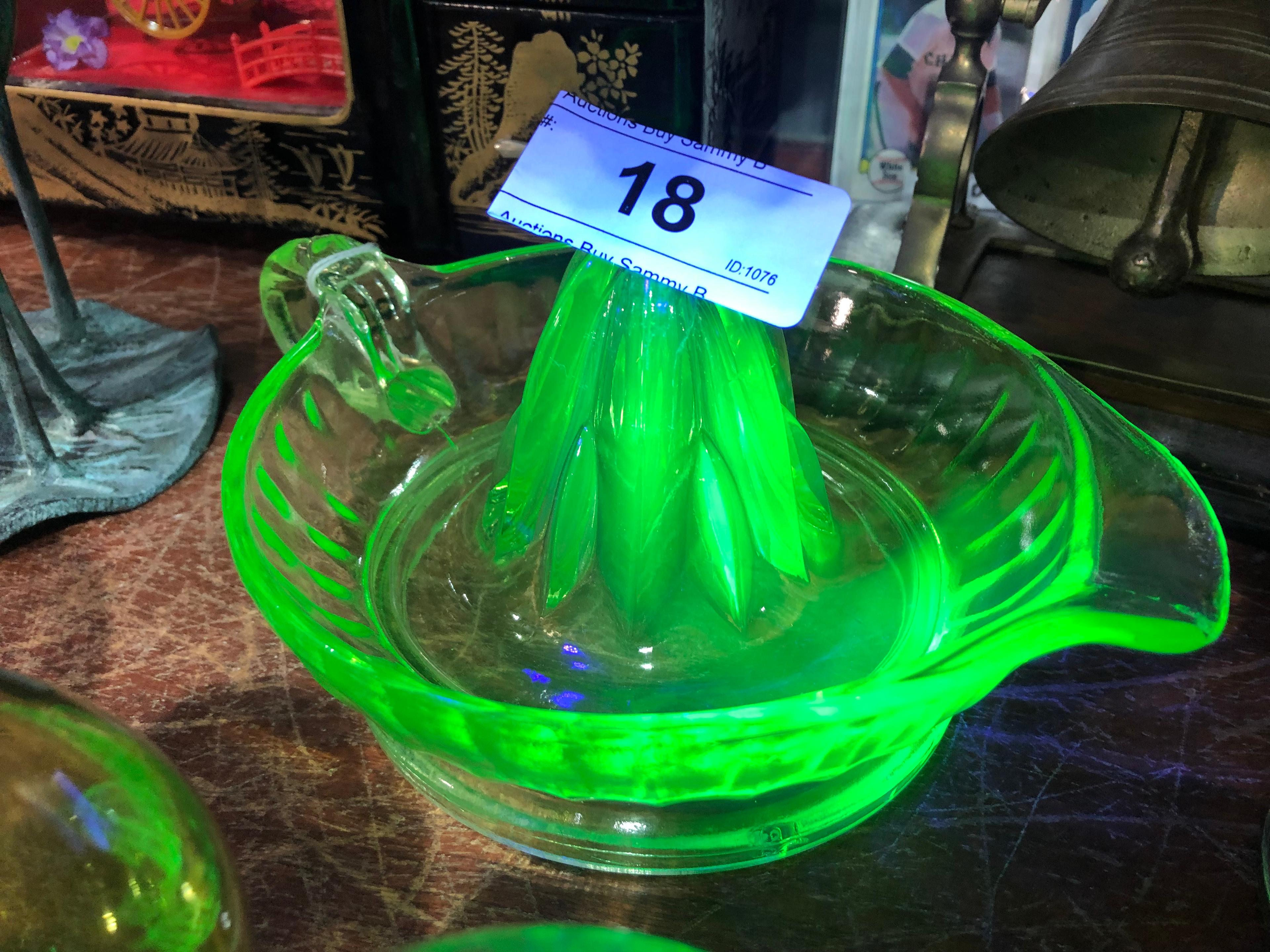 Vtg Uranium Glass Juicer