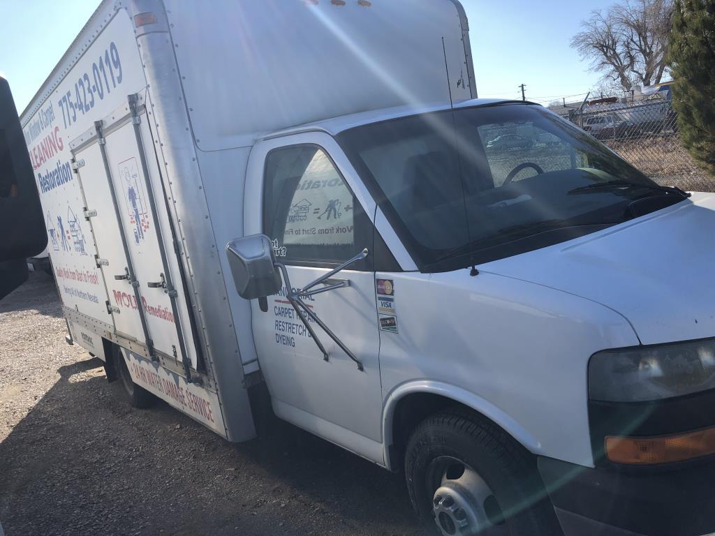 2003 Savanna, Gmc Box Truck,  Runs and drives