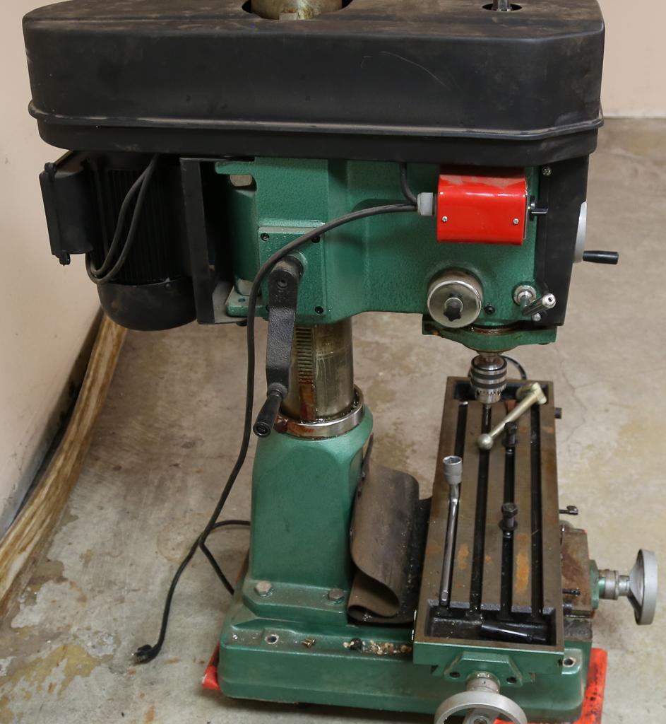 Central Milling/Drilling Machine