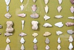 Lot of 81 Arrowheads