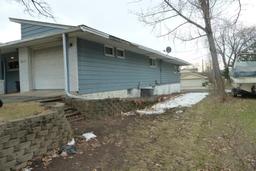 5601 Halifax Ave N, Brooklyn Center MN 55429