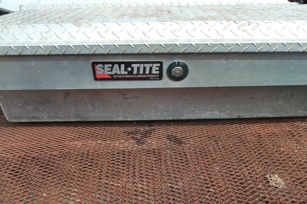 Pair of Seal-title aluminum utility side boxes