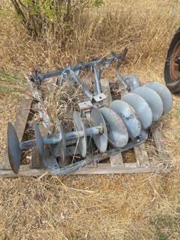 4 foot single disc, 3 foot cultivator