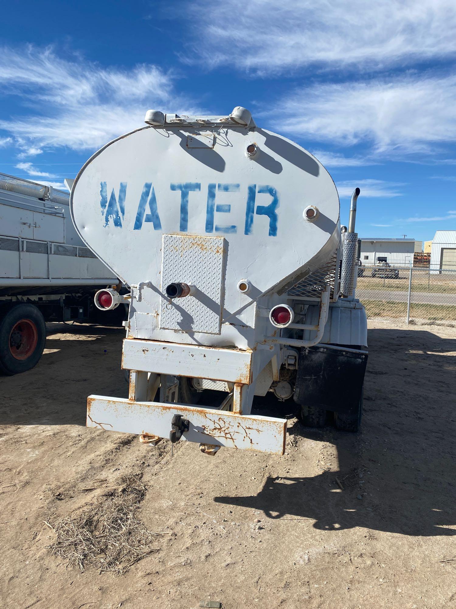 Water truck with hoist