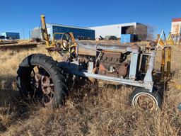 Farmall Regular