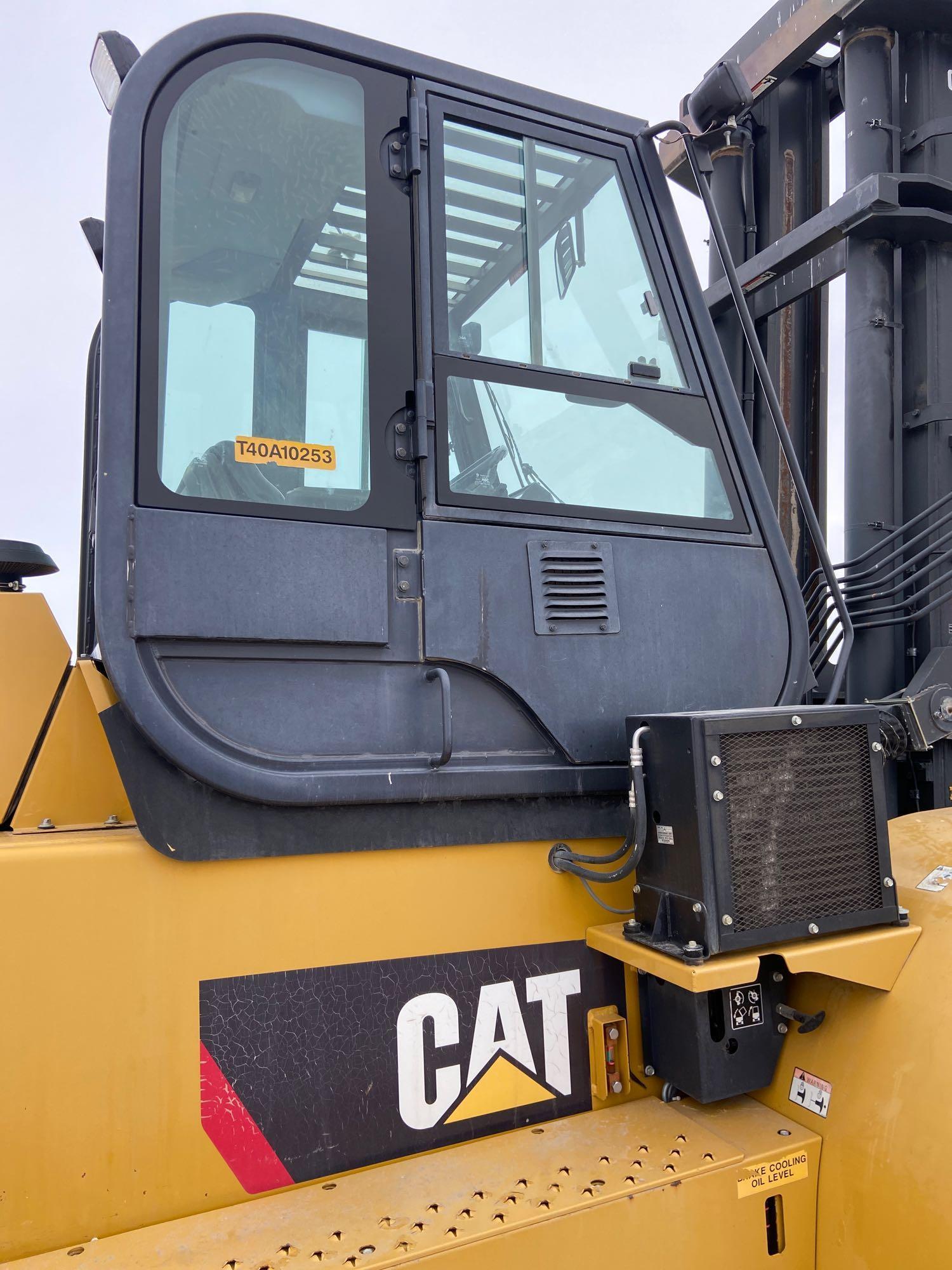 Caterpillar P36000 forklift