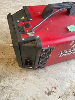 Lincoln Electric Portable Fume Extractors X-Tractor Series 120V Input,