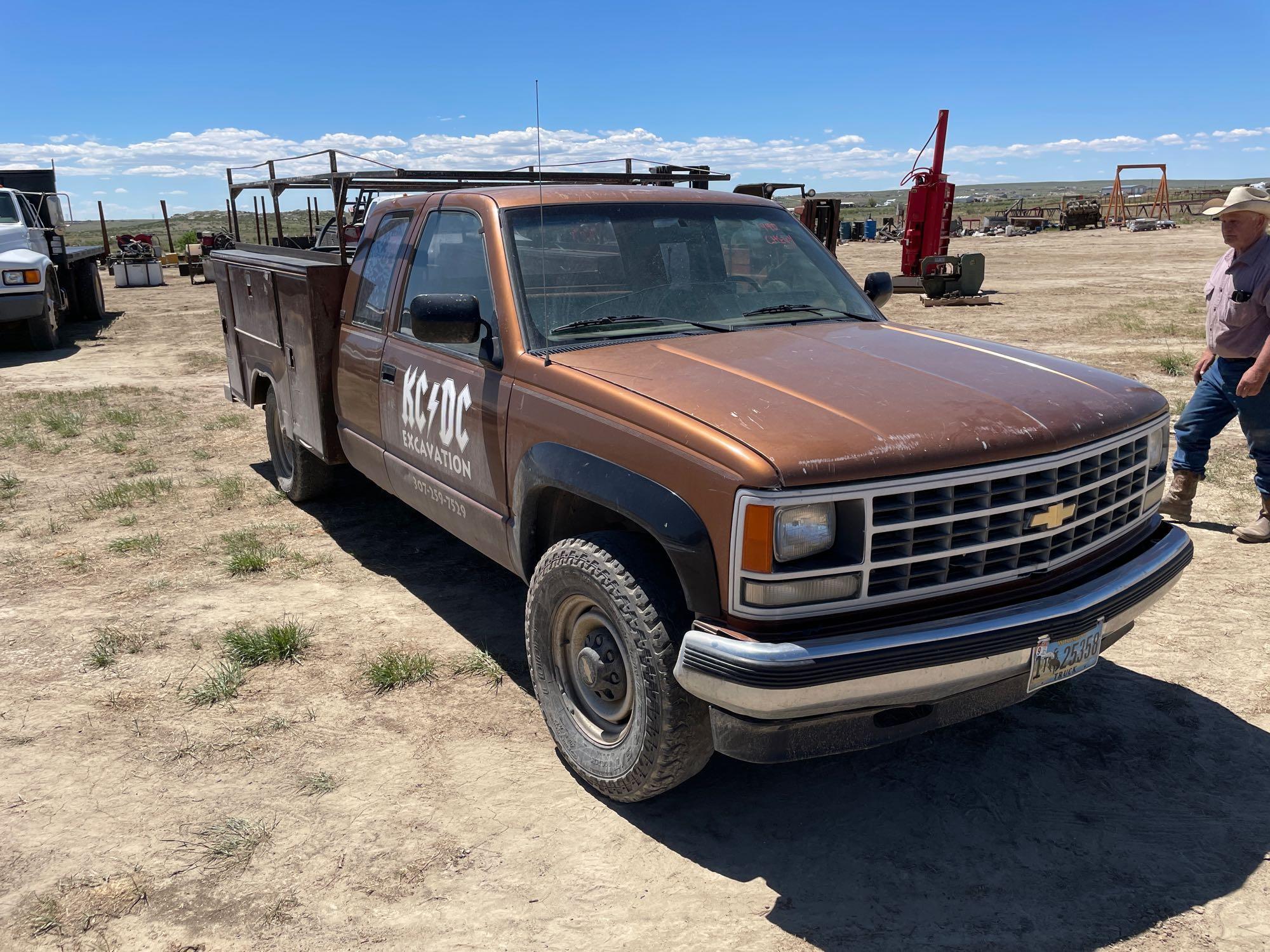 1 ton Chevy 3500 truck