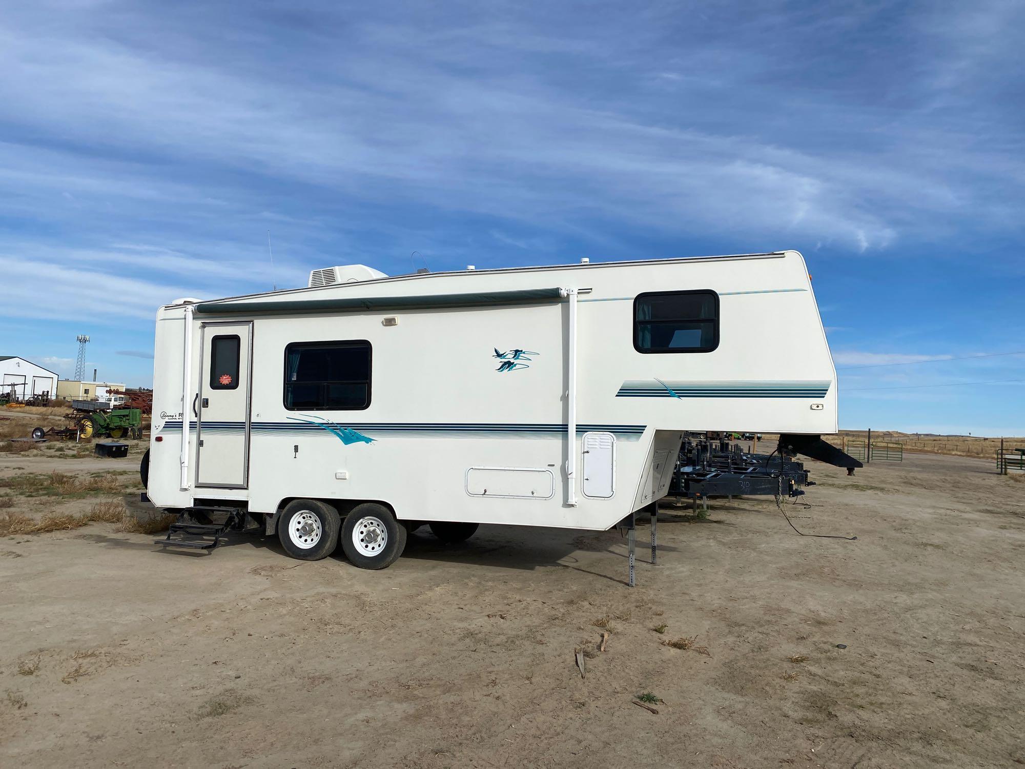 24.5 foot fifth wheel camper