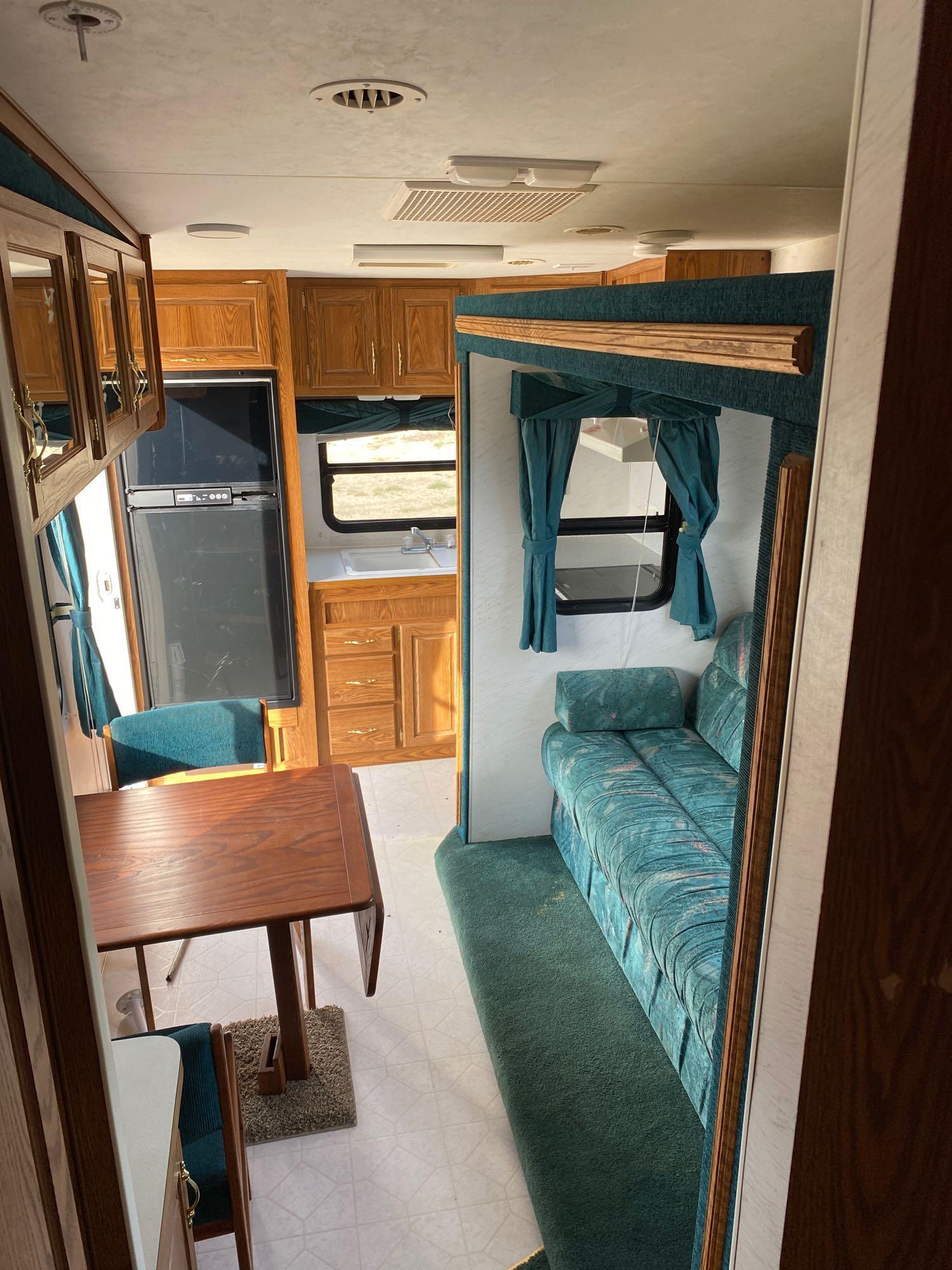 24.5 foot fifth wheel camper