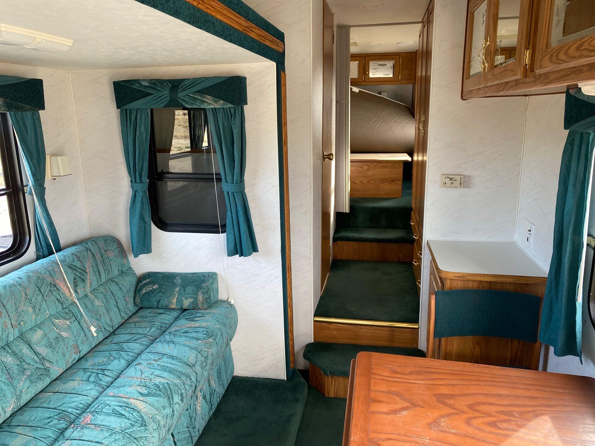 24.5 foot fifth wheel camper