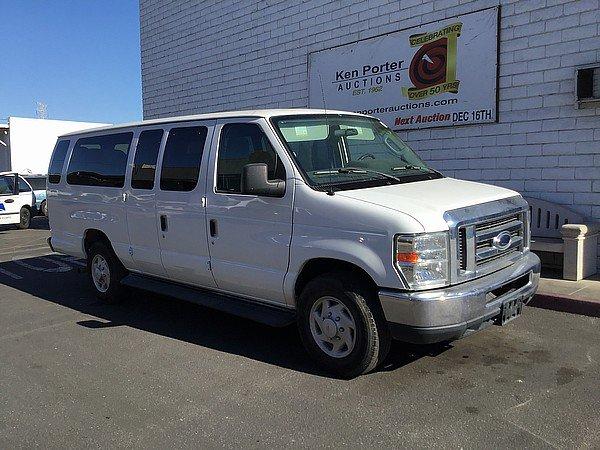 2012 FORD E350