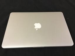 Apple MacBook Pro, no plug, model A1502