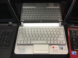 2 hp and 1 TOSHIBA laptops,hard drives possibly removed Toshiba and small hp have plugs