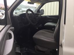 2004 CHEVROLET EXPRESS 3500