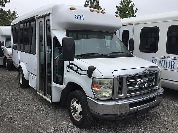 2010 EL DORADO SHUTTLE BUS