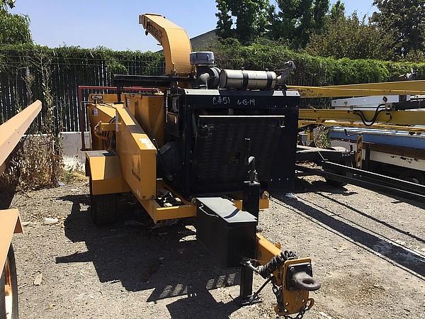 2007 WOODSMAN CHIPPER 12 XTREME