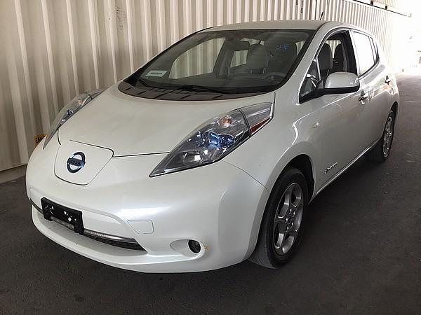 2011 NISSAN LEAF