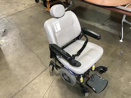 Electric wheelchair