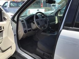 2009 FORD ESCAPE