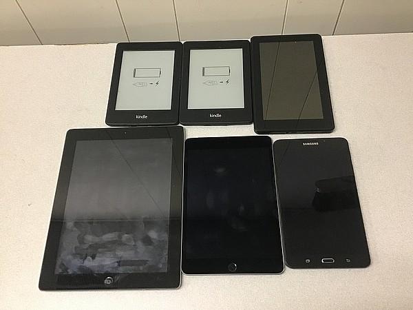 Tablets, possibly locked, no chargers iPad A1395 A1550, kindle, Samsung