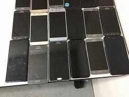 18 Samsung cellphones possibly locked, some damage, Unknown activation status