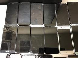 20 Cellphones, LG, Motorola possibly locked, some damage, Unknown activation status