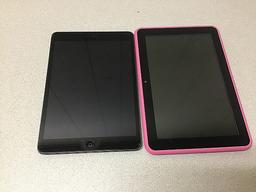 Tablets possibly locked, some damage, no chargers Samsung, amazon, iPad