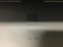 Windows RT surface 32GB Possibly locked, no charger