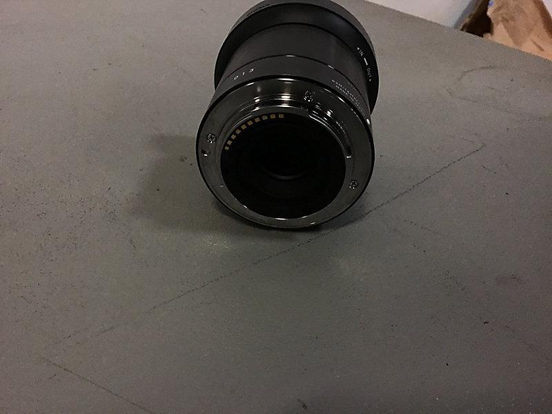 Camera lens (Used ) NOTE: This unit is being sold AS IS/WHERE IS via Timed Auction and is located in