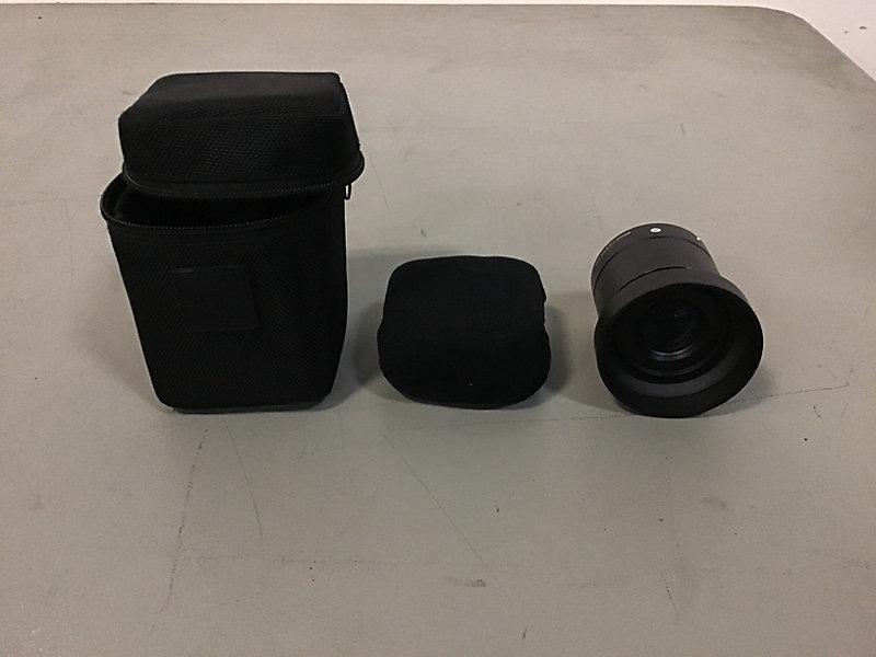 Camera lens (Used ) NOTE: This unit is being sold AS IS/WHERE IS via Timed Auction and is located in