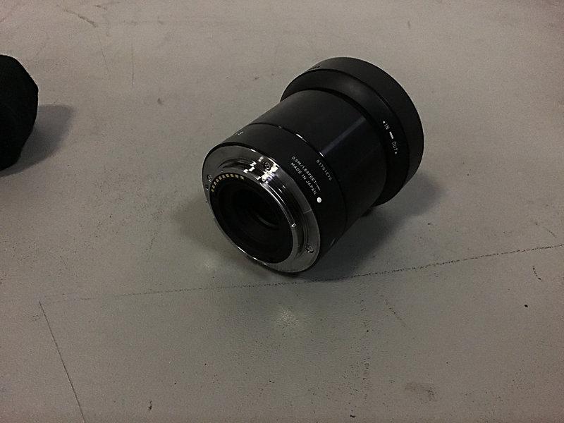 Camera lens (Used ) NOTE: This unit is being sold AS IS/WHERE IS via Timed Auction and is located in