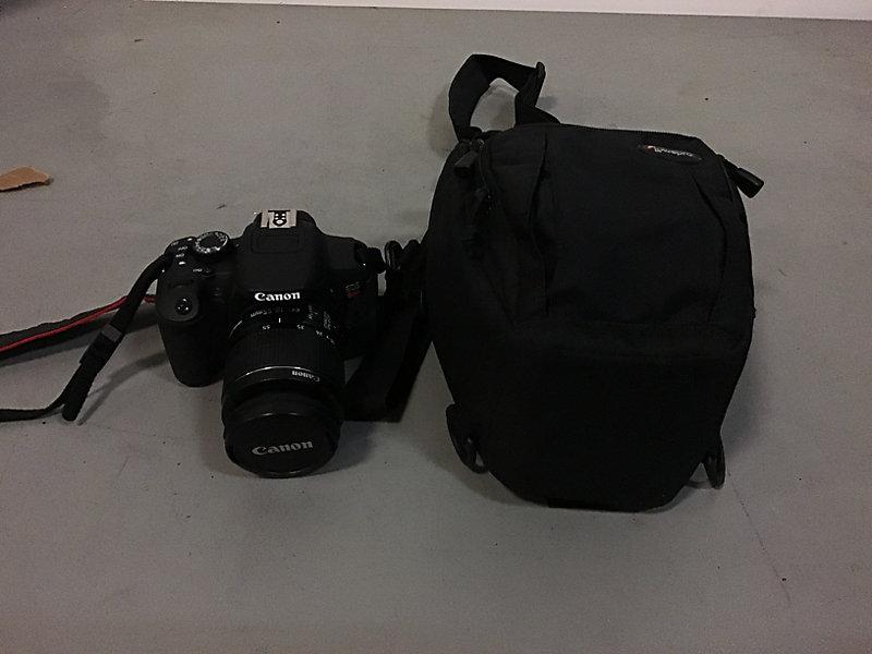 Canon EOS rebel T4i camera with bag (Used ) NOTE: This unit is being sold AS IS/WHERE IS via Timed A