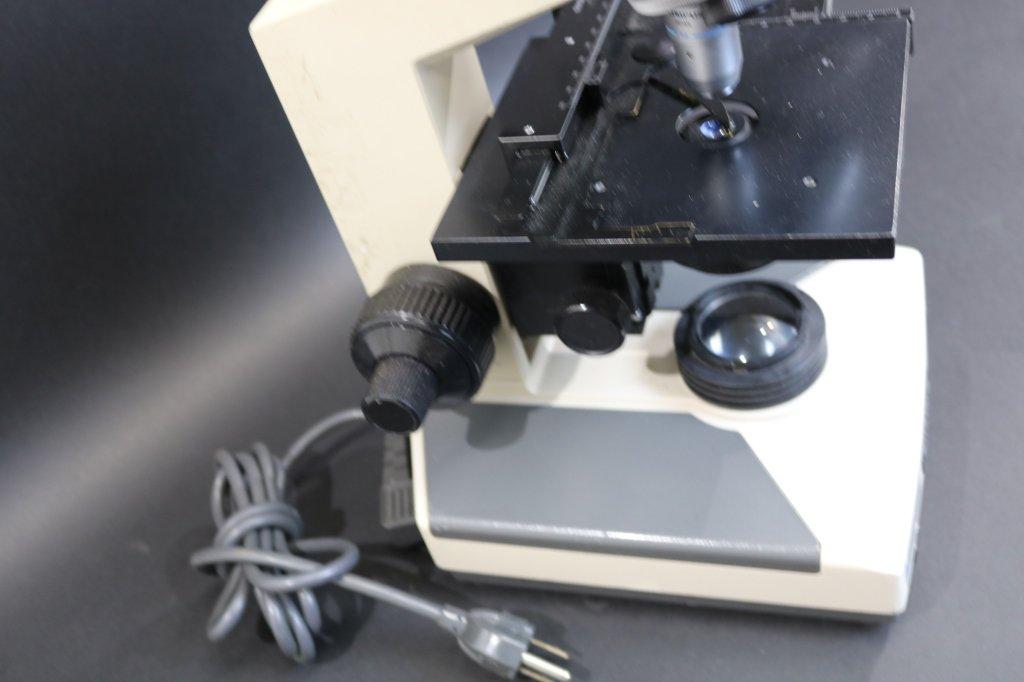 Olympus CH-2 Laboratory Microscope