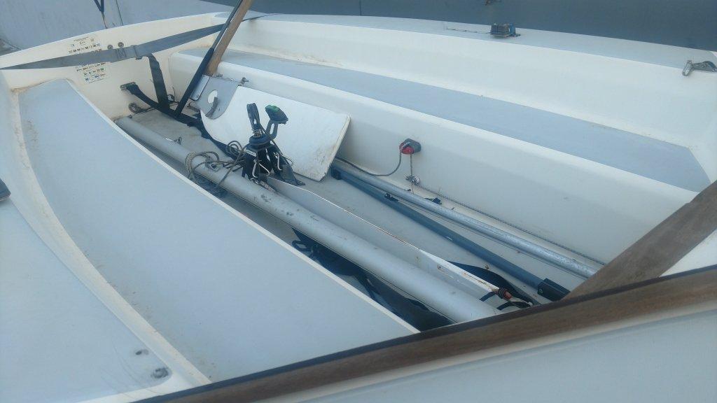 14ft Catalina Capri 14.2 Sailboat With Trailer