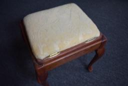 Vintage Queen Anne Singer Sewing Machine Stool